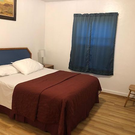 Angeles Motel Порт-Анджелес Экстерьер фото